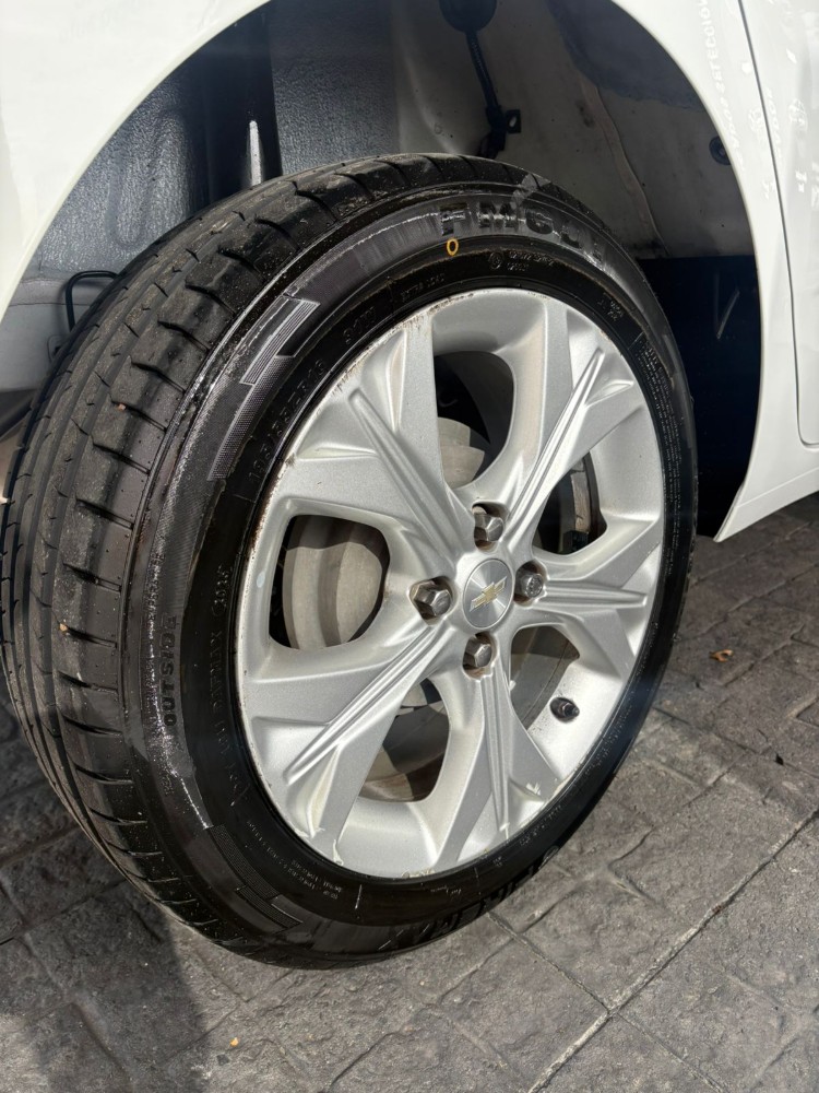 Chevrolet Onix Premier — foto 4